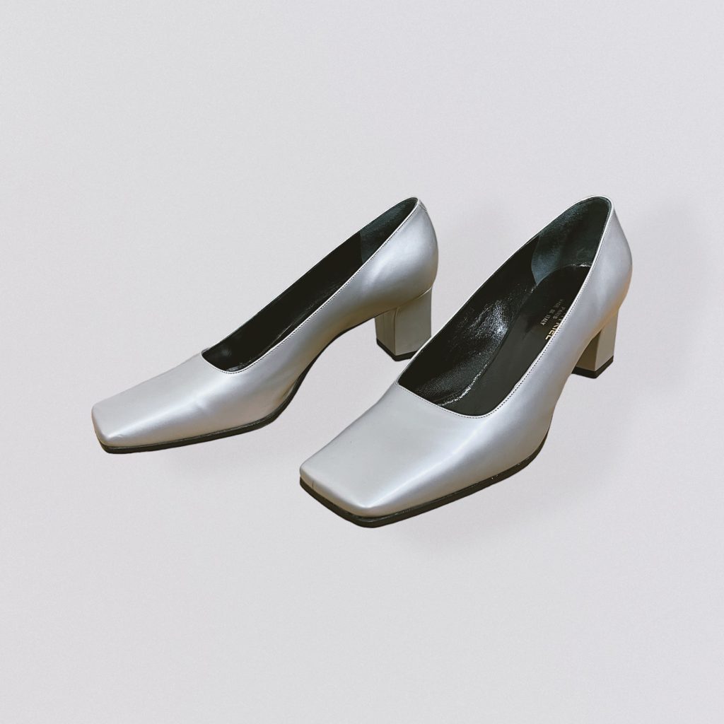 SONIA RYKIEL – silver gray leather pumps with square toe