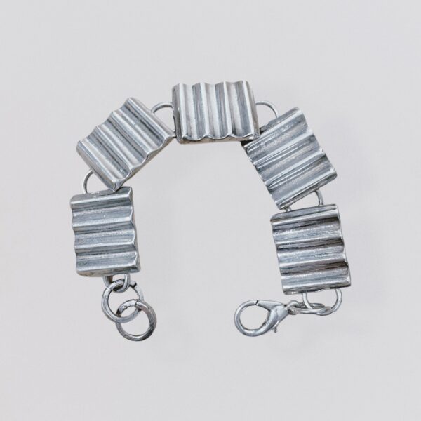 Vintage 90s METAL POINTU'S silver square bracelet
