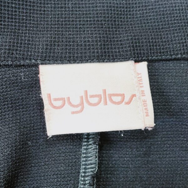 BYBLOS - black cropped shirt top with contrasting edge and buttons - Image 5
