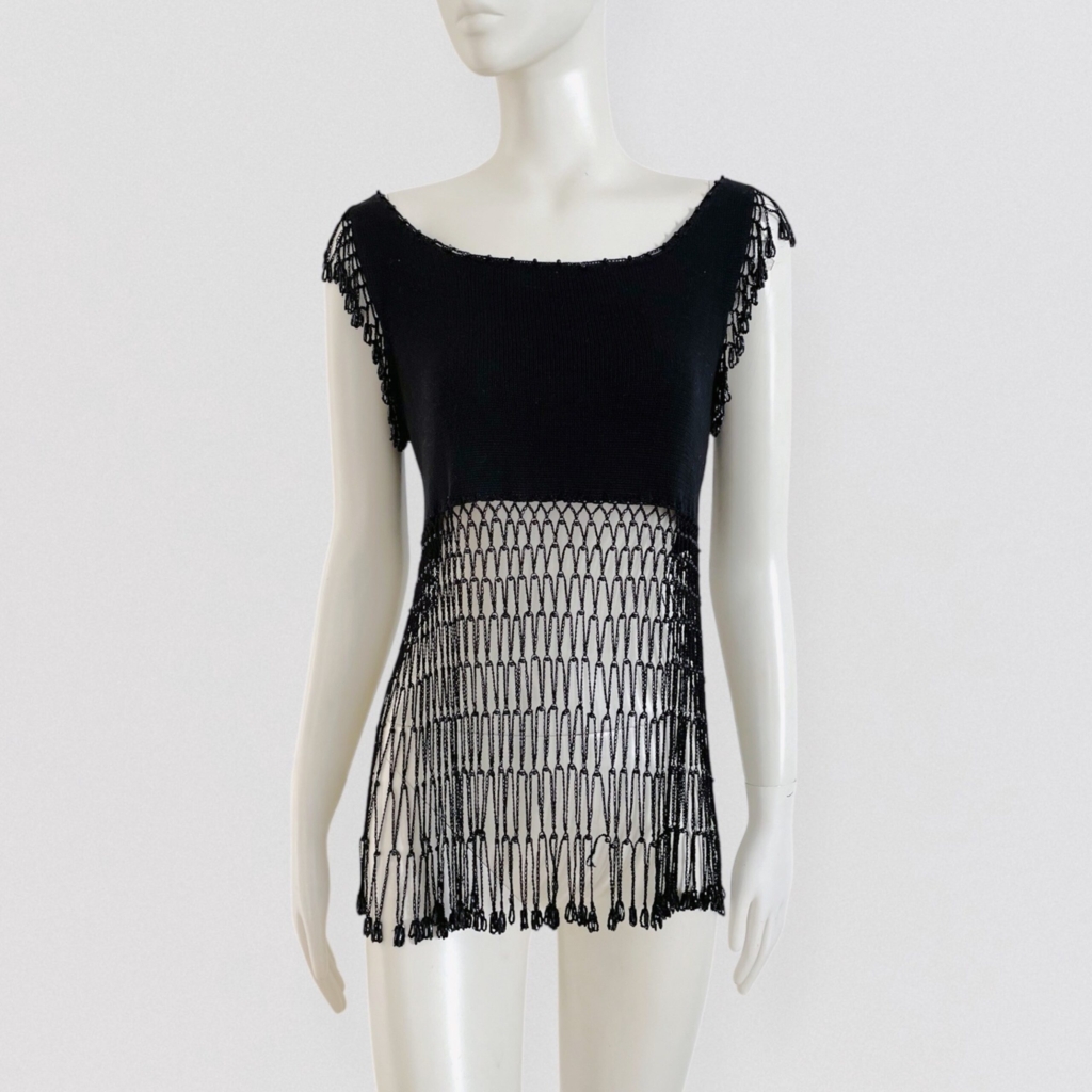 MOSCHINO CHEAP & CHIC – Black crochet fringe beaded crop top