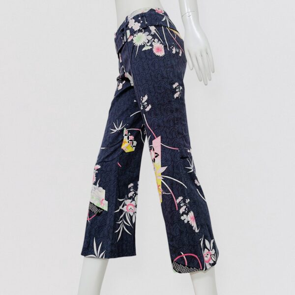 Vintage 00s Y2K KENZO JUNGLE floral printed flare capri pants with integrated belt 3