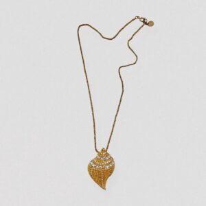 Vintage 80s NINA RICCI Gold seashell necklace embellished with silver rhinestones